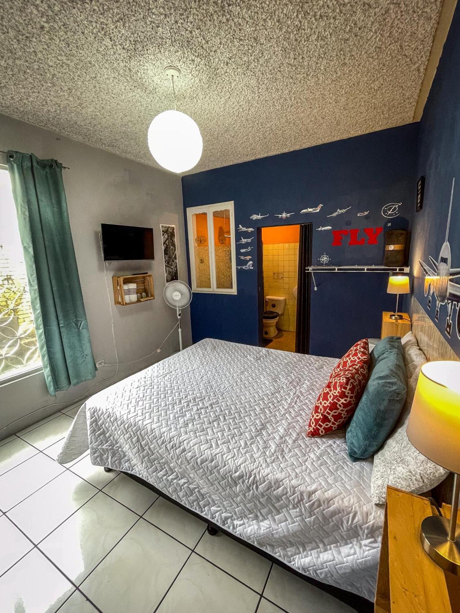 Hostal De Lucca Guatemala-Stad Buitenkant foto